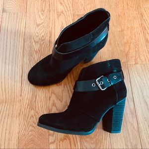 BCBG Paris Kerinax Black Booties